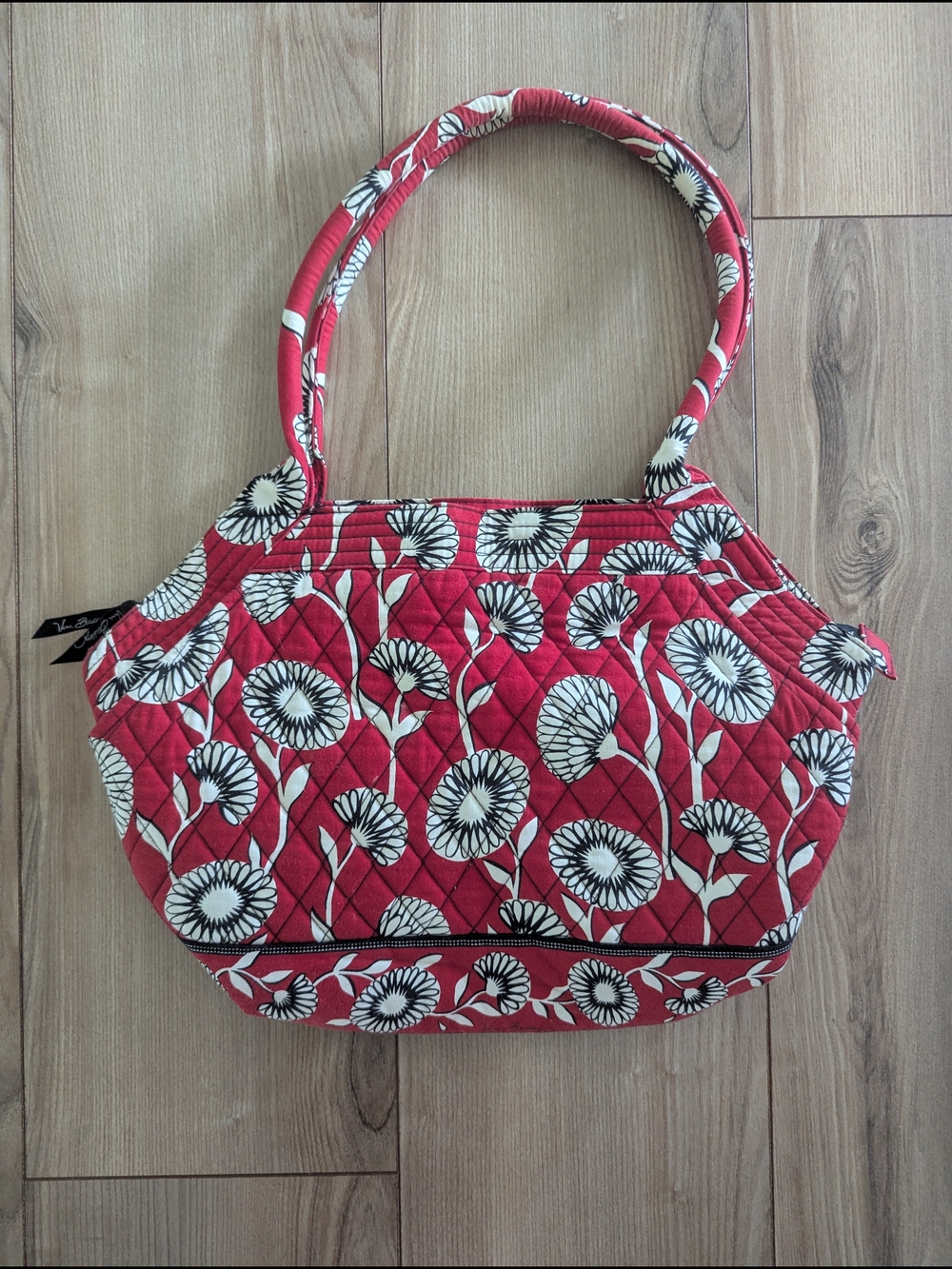 Vera Bradley Retired Deco Daisy Angle Quilted Tote